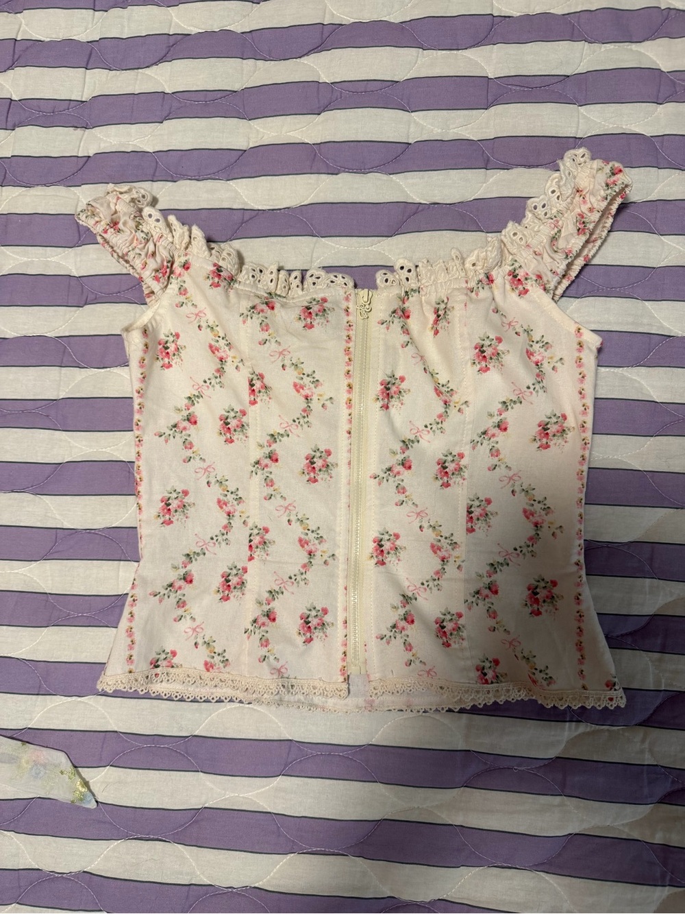 Lacemade Floral Coquette Lace Tops Bundle XS – 2 Tops - Picture 3 of 11